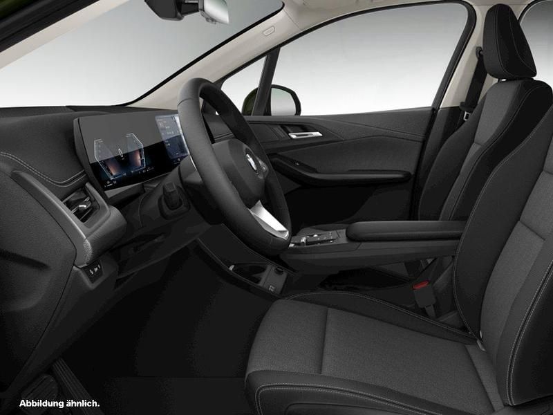 Gebraucht BMW 220 Active Tourer 156 PS (114 kW) 2025 Grün Van / Kleinbus