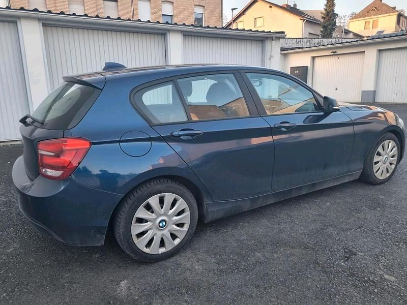 Gebraucht BMW 116 136 PS (100 kW) 2013 Schwarz Kleinwagen
