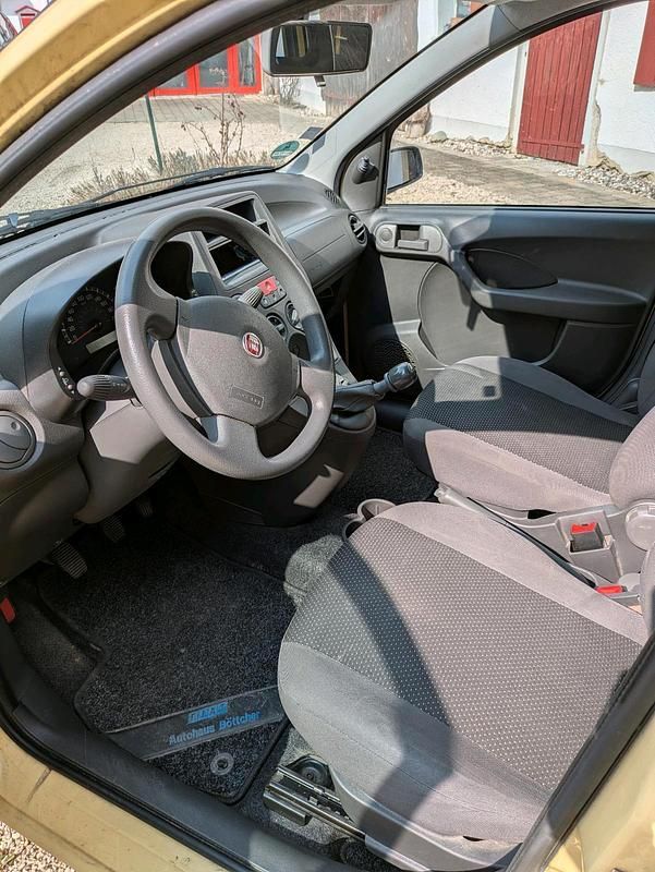 Gebraucht Fiat Panda 54 PS (39 kW) 2008 Gelb Kleinwagen