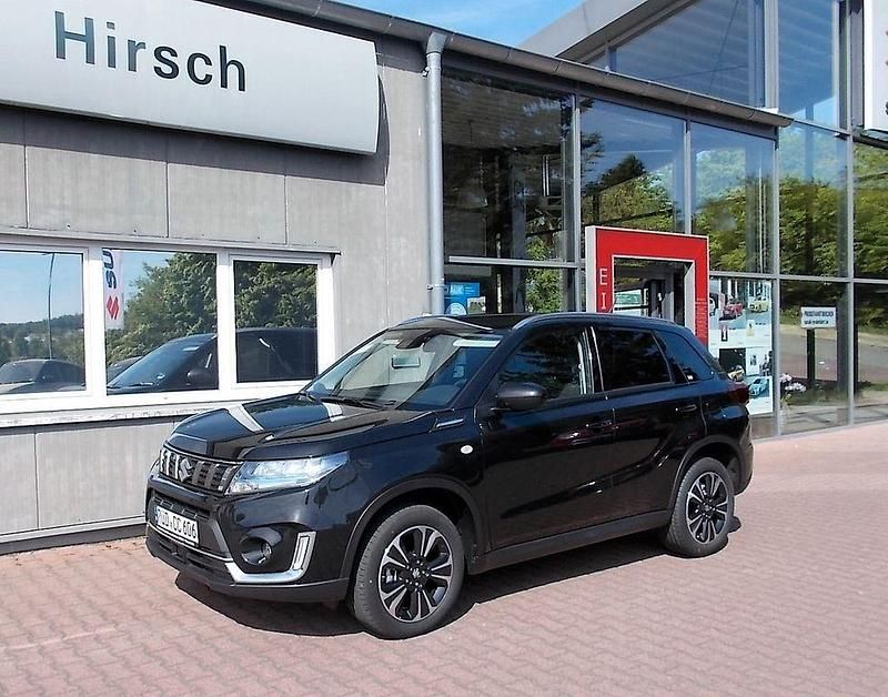 Schwarz Neu 2025 Suzuki Vitara Comfort+ SUV | 25.500 € (Fairer Preis) - Bild 1/4