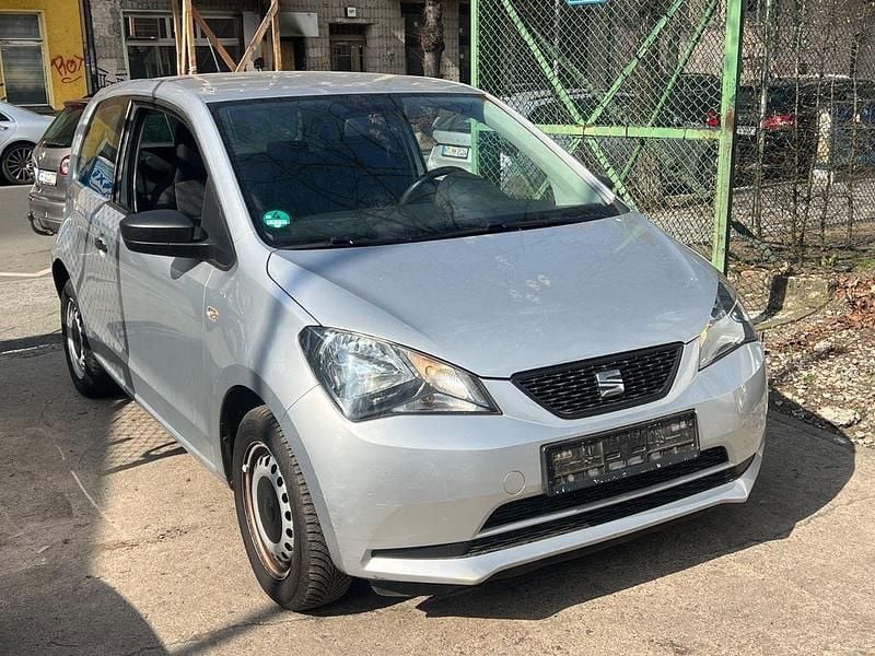 Gebraucht Seat Mii Reference 60 PS (44 kW) 2016 "reflex" silber Kleinwagen