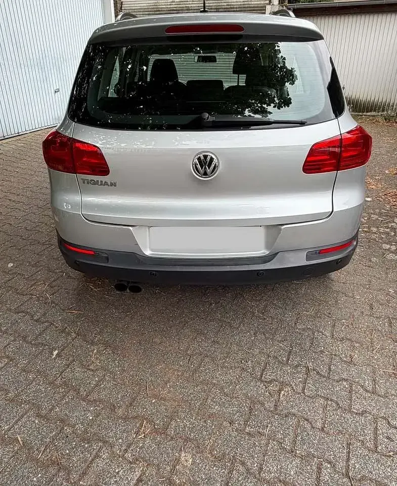 Gebraucht VW Tiguan Trendline 160 PS (117 kW) 2014 Grau SUV