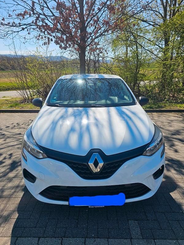 Gebraucht Renault Clio V Life 65 PS (47 kW) 2020 Weiß Limousine