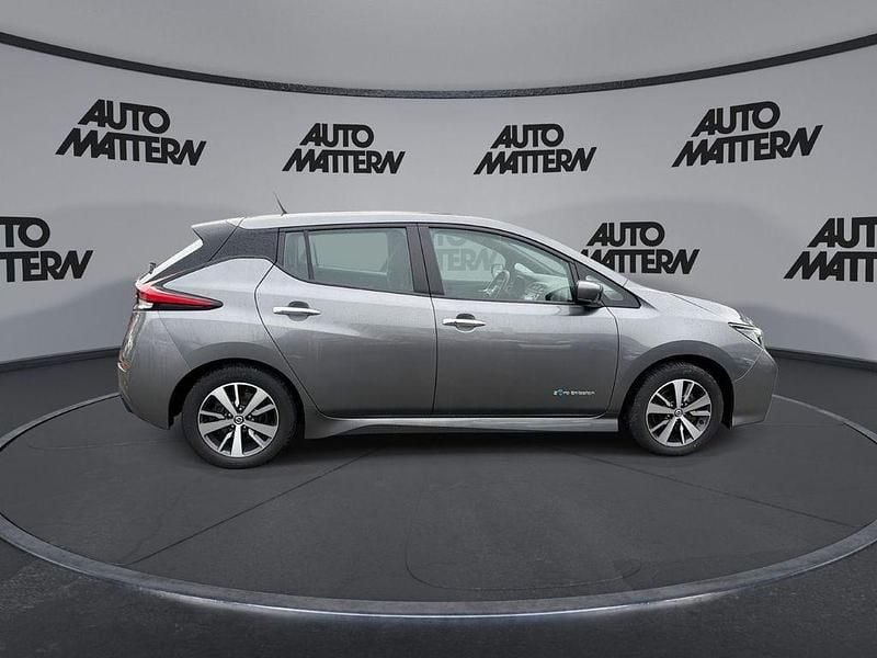 Gebraucht Nissan Leaf 360º 110 kW (150 PS) 2020 Gun metallic (m) Kleinwagen