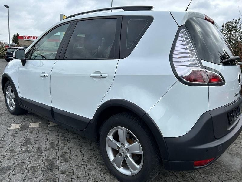 Gebraucht Renault Scénic III XMOD 116 PS (85 kW) 2014 Weiß Van / Kleinbus