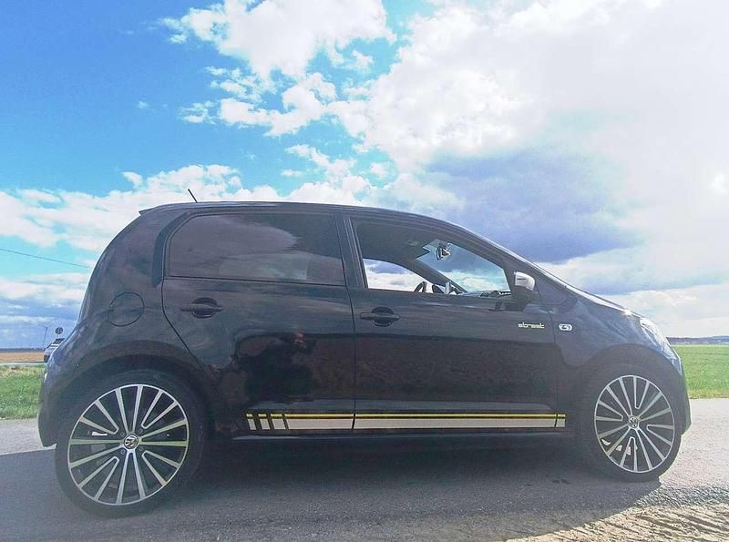 Gebraucht VW up! 75 PS (55 kW) 2015 Schwarz Kleinwagen
