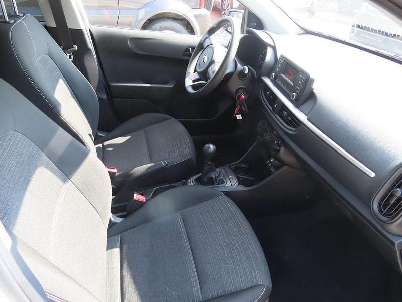 Second-hand Kia Picanto Attract 67 CP (49 kW) 2020 Alb Hatchback