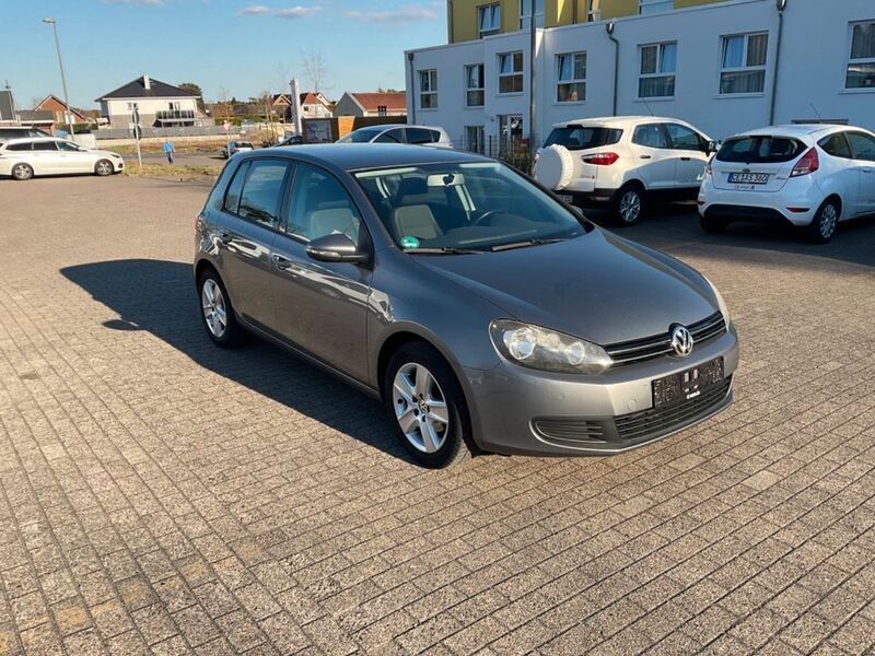 Grau Gebraucht 2009 VW Golf VI Comfortline Limousine | 4.650 € (Fairer Preis) - Bild 1/4