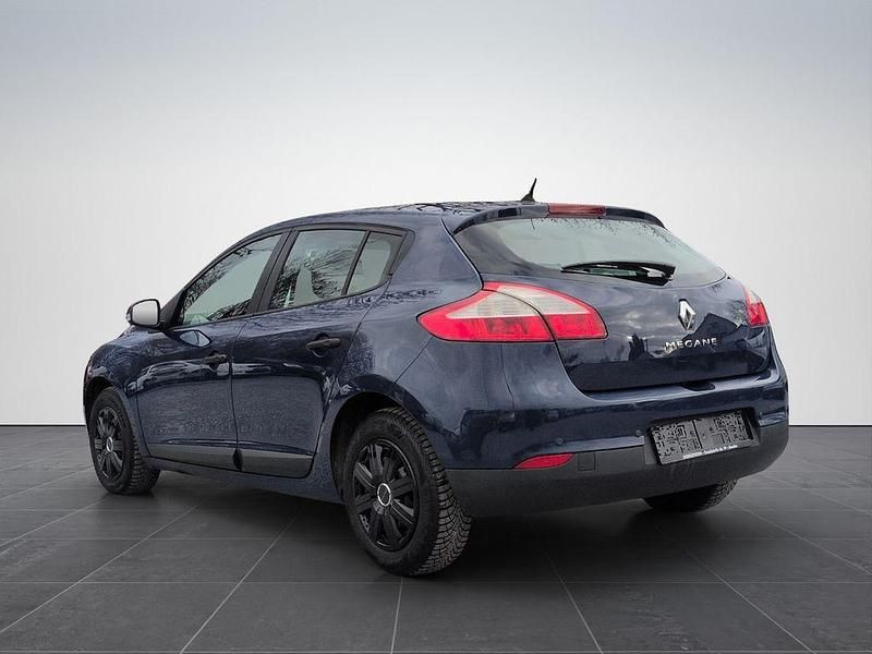Gebraucht Renault Mégane 101 PS (74 kW) 2010 Blau Limousine