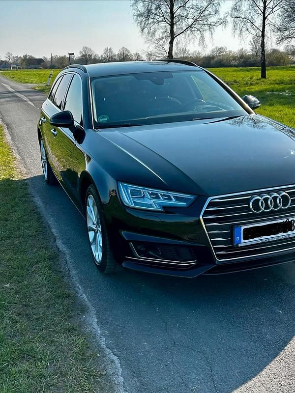 Gebraucht Audi A4 Ambiente 150 PS (110 kW) 2019 Schwarz Kombi