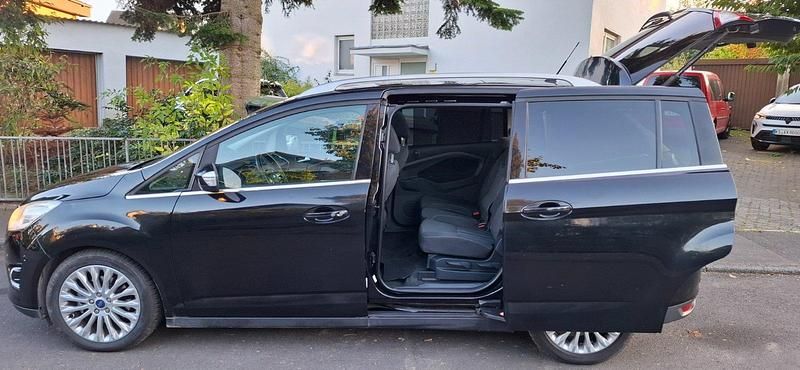 Schwarz Gebraucht 2010 Ford Grand C-Max Van / Kleinbus | 3.499 € (Etwas zu teuer) - Bild 1/4