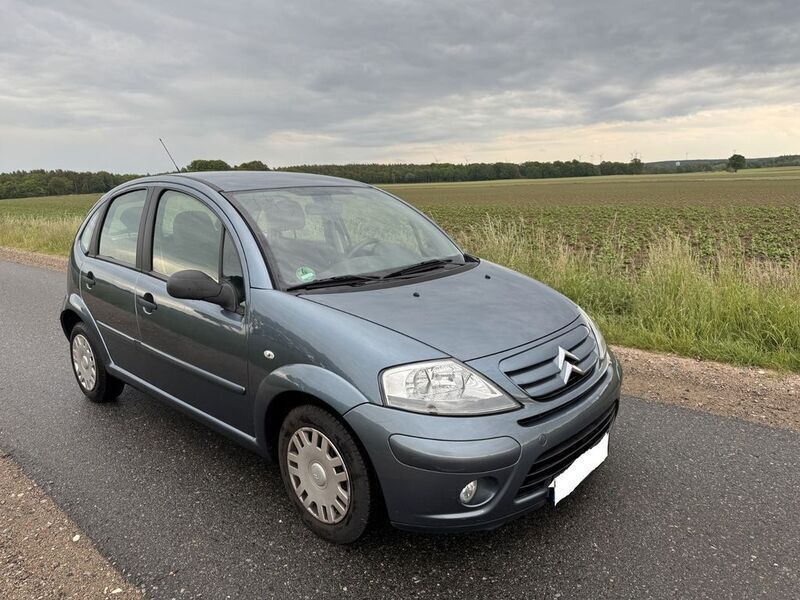 Grau Gebraucht 2007 Citroën C3 Style Kleinwagen | 2.150 € (Fairer Preis) - Bild 1/4