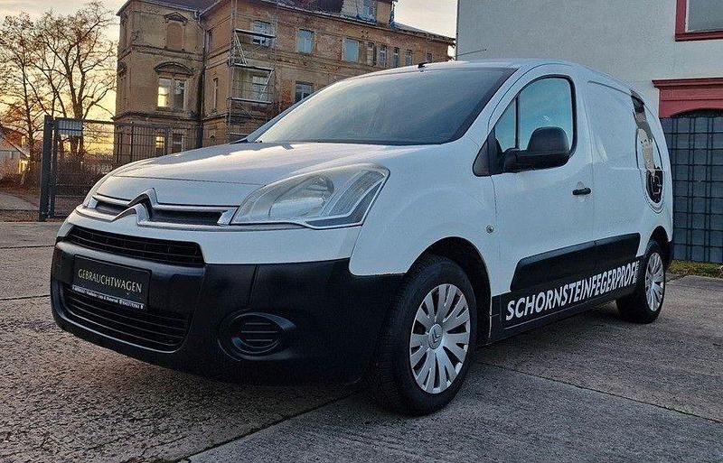 Gebraucht Citroën Berlingo 75 PS (55 kW) 2012 Weiß Van / Kleinbus