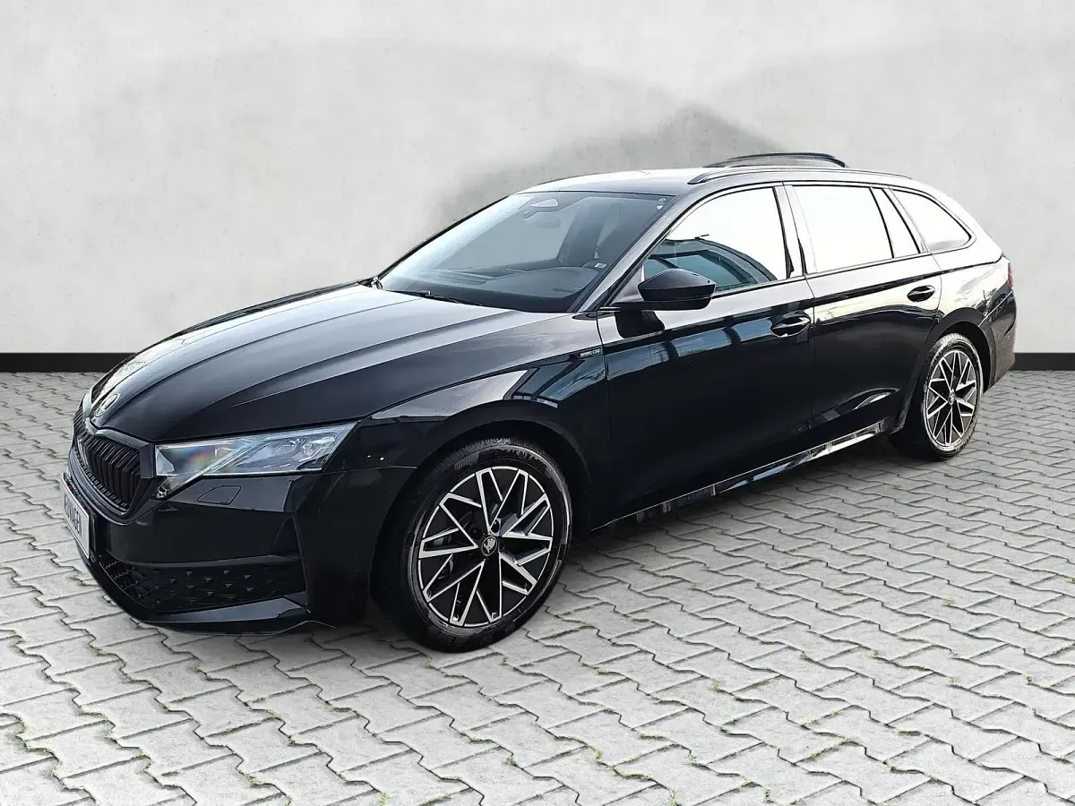 Neu Skoda Octavia SportLine 204 PS (150 kW) 2026 Schwarzmagic perleffekt Kombi