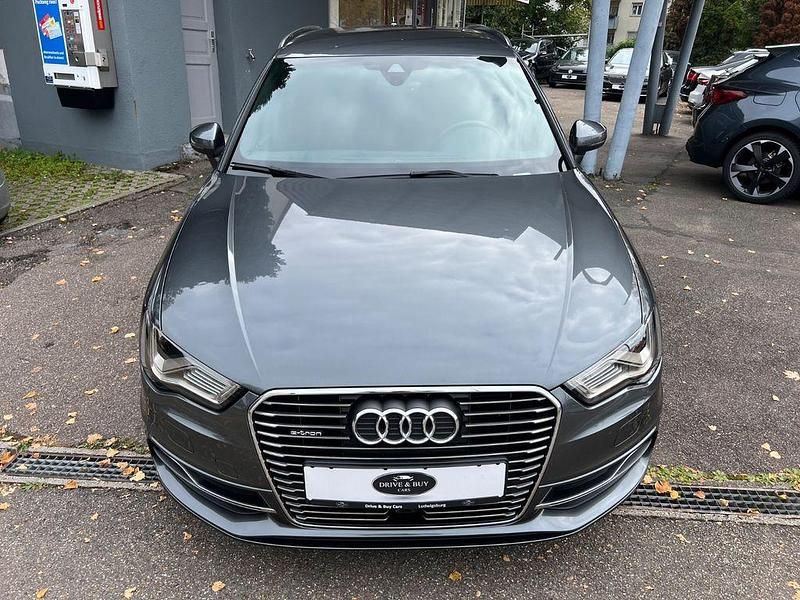 Gebraucht Audi A3 Sportback e-tron Ambition 150 PS (110 kW) 2016 Grau Kleinwagen
