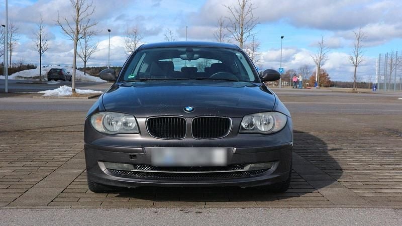 Gebraucht BMW 116 122 PS (89 kW) 2008 Braun Kleinwagen