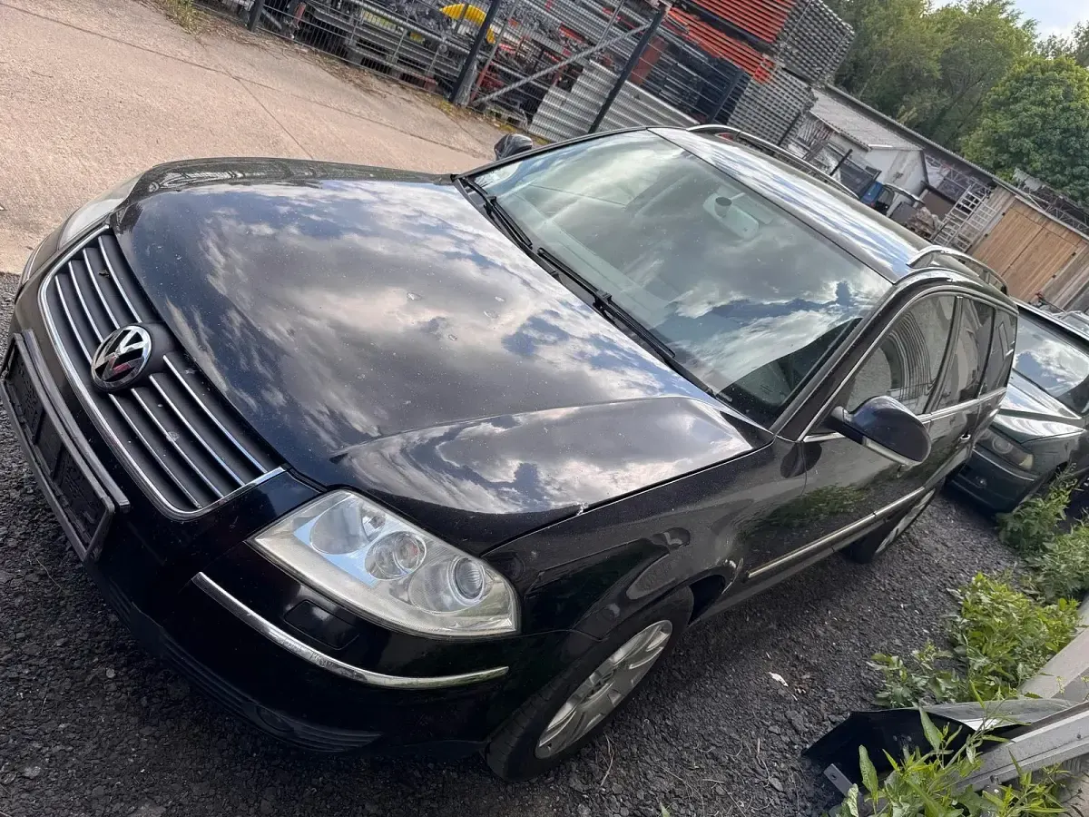 Gebraucht VW Passat Highline 179 PS (131 kW) 2003 Schwarz Kombi