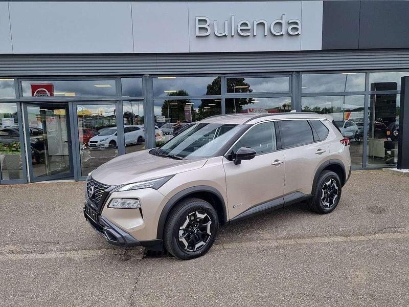 Champagne silver Gebraucht 2024 Nissan X-Trail SUV | 42.990 € (Teuer) - Bild 1/4