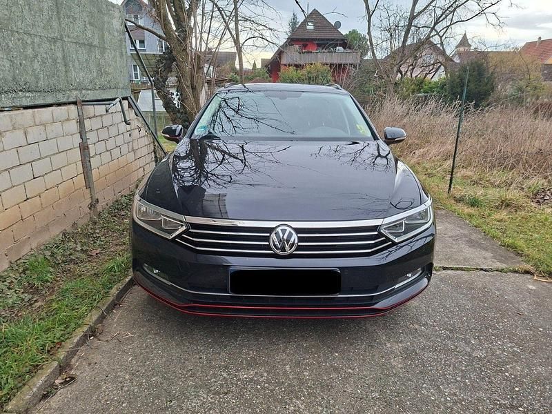 Gebraucht VW Passat Comfortline 150 PS (110 kW) 2015 Schwarz Kombi