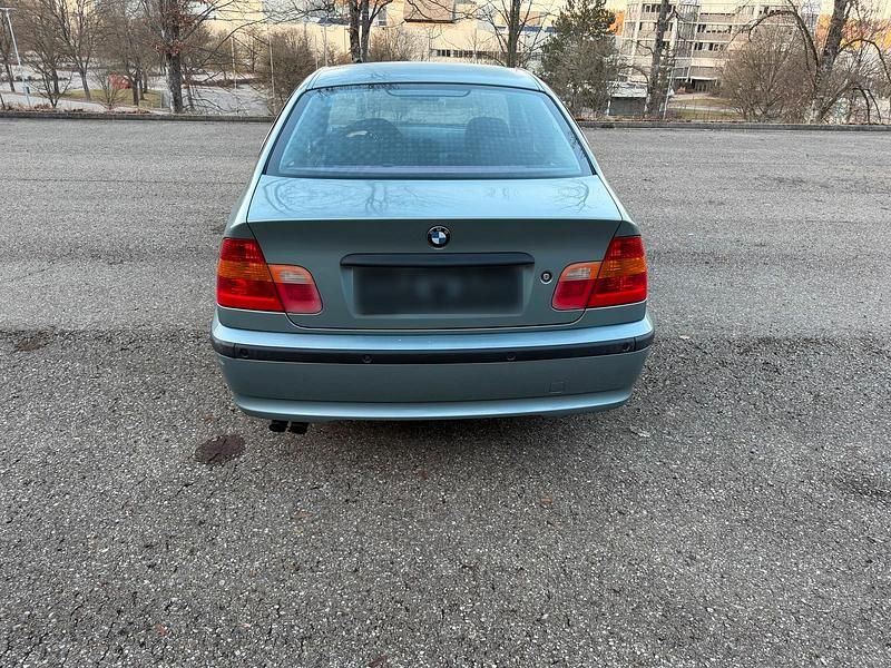 Gebraucht BMW 325 192 PS (141 kW) 2002 Grün Limousine