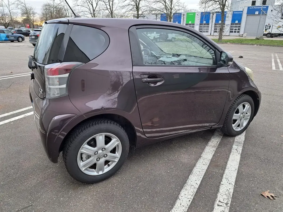 Second-hand Toyota iQ 68 CP (50 kW) 2009 Mov Hatchback
