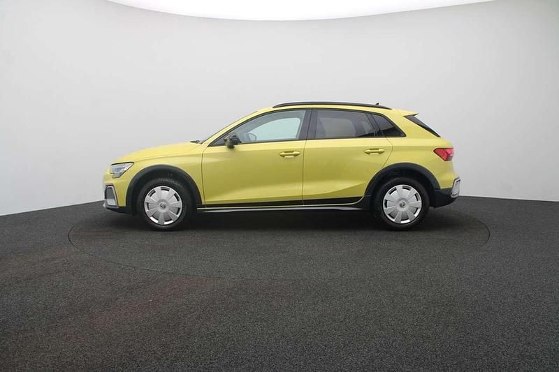 Gebraucht Audi A3 S-Line 150 PS (110 kW) 2025 Pythongelb metallic Limousine