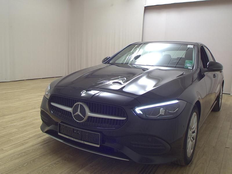 Gebraucht Mercedes C180 190 PS (139 kW) 2022 Schwarz Limousine