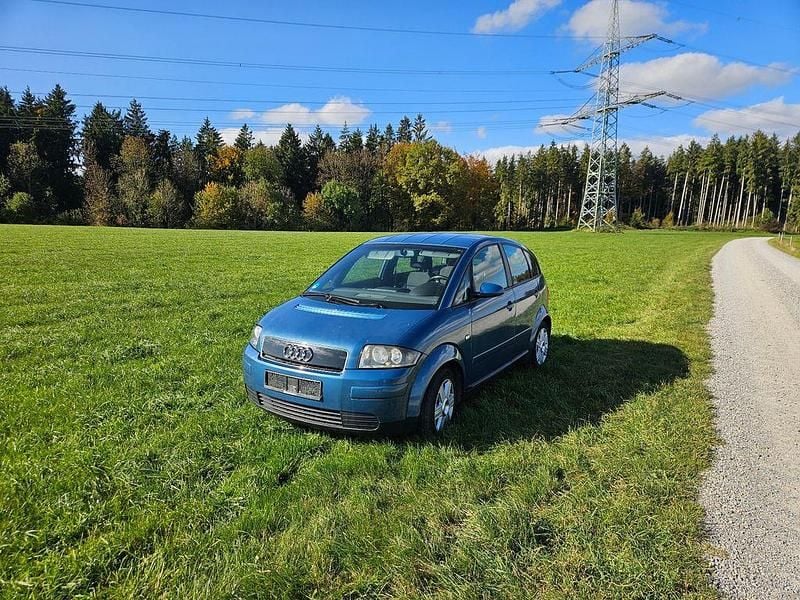 Blau Gebraucht 2002 Audi A2 Kleinwagen | 2.800 € (Fairer Preis) - Bild 1/4