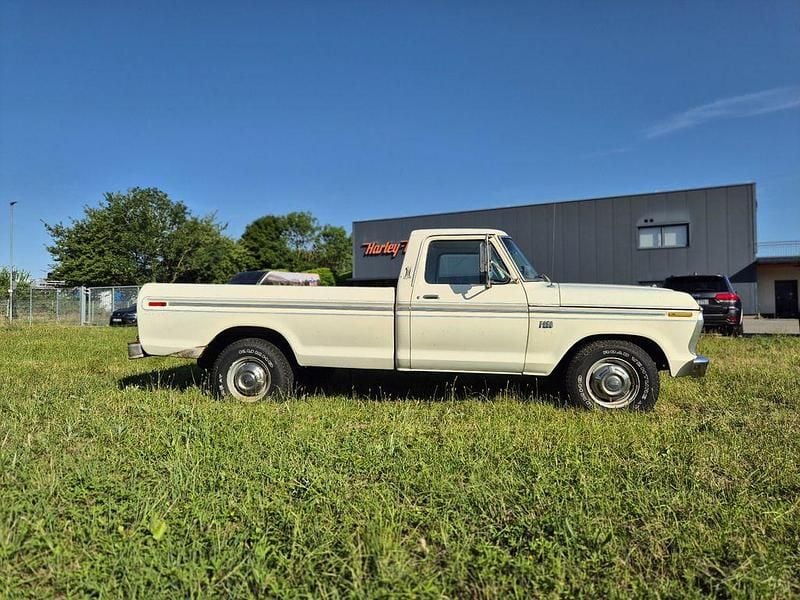 Gebraucht Ford F250 201 PS (147 kW) 1976 Beige Pickup