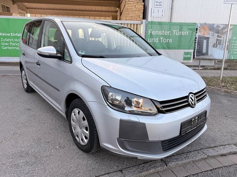 Gebraucht VW Touran Trendline 105 PS (77 kW) 2012 Silber Van / Kleinbus