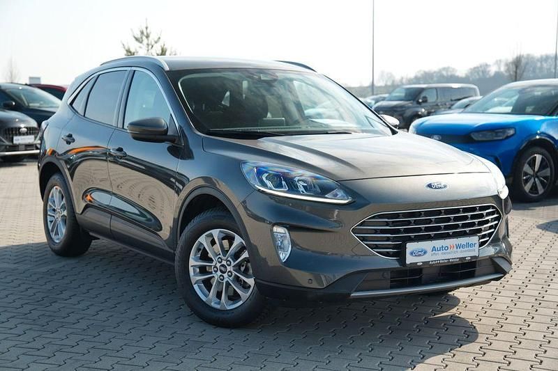 Gebraucht Ford Kuga Titanium 224 PS (164 kW) 2021 Grau SUV