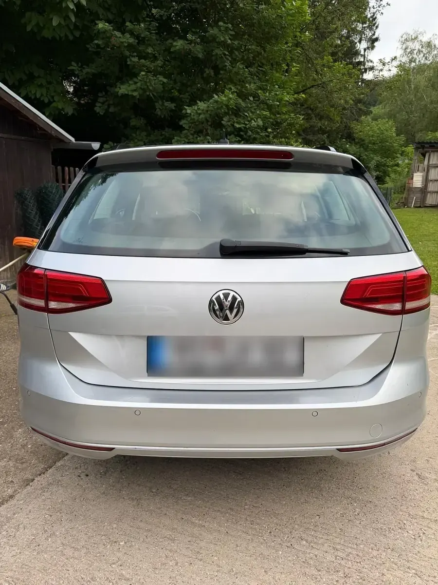 Gebraucht VW Passat 150 PS (110 kW) 2016 Grau Kombi
