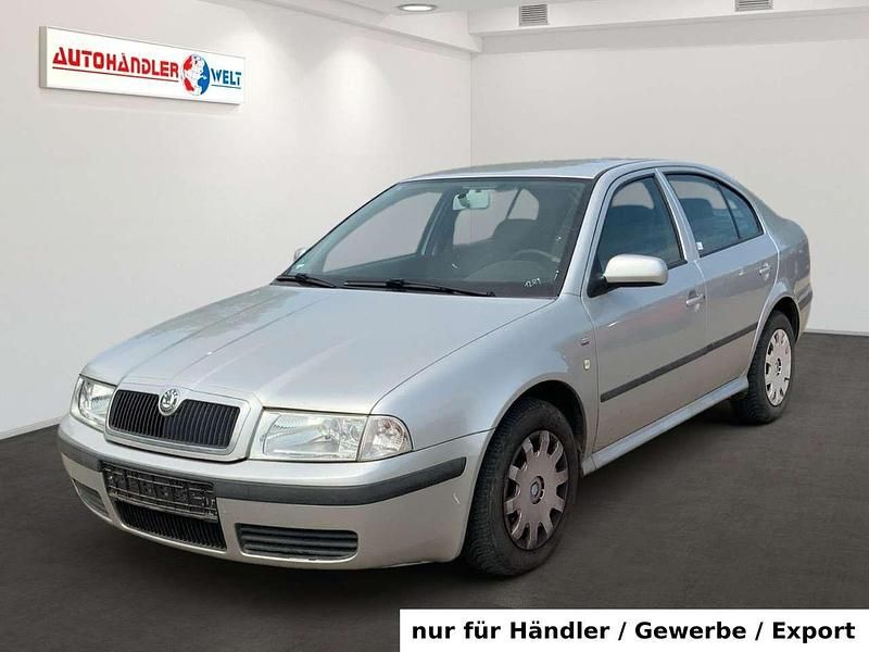 Silber Gebraucht 2003 Skoda Octavia Limousine | 799 € (Superpreis) - Bild 1/3