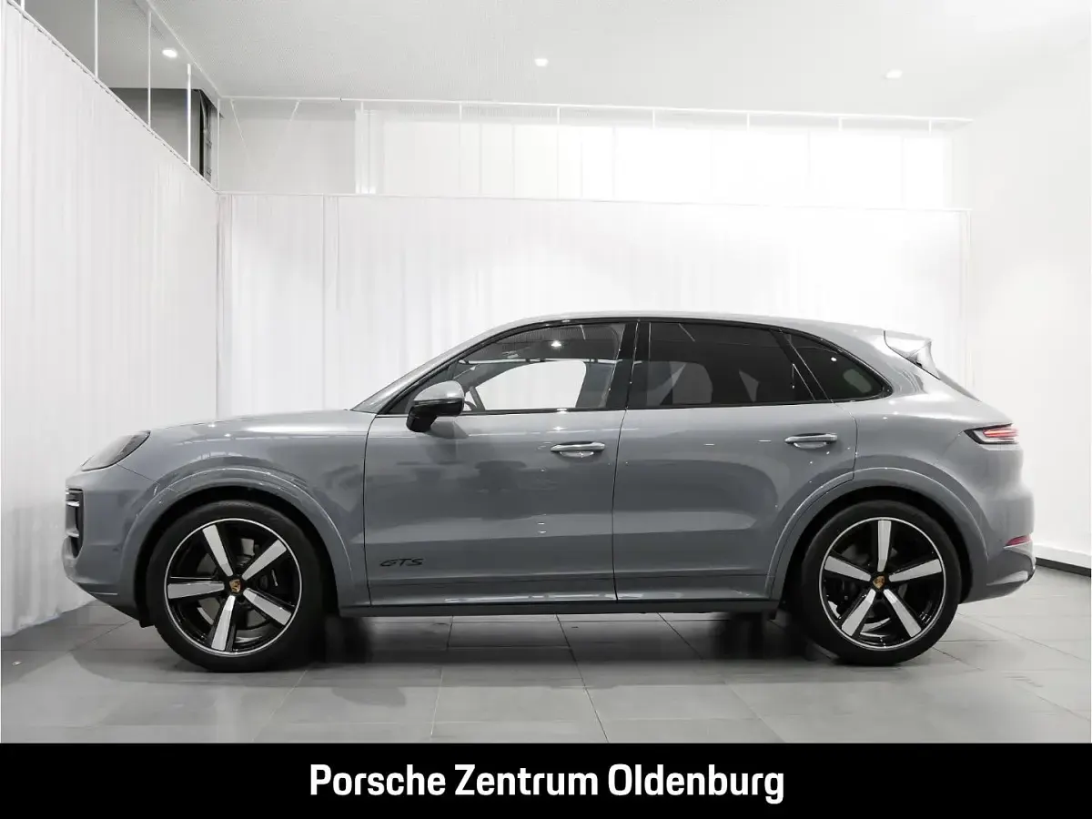 Gebraucht Porsche Cayenne GTS Sport 500 PS (367 kW) 2026 Grau SUV