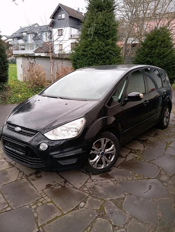 Schwarz Gebraucht 2010 Ford S-MAX S Van / Kleinbus | 2.999 € - Bild 1/4