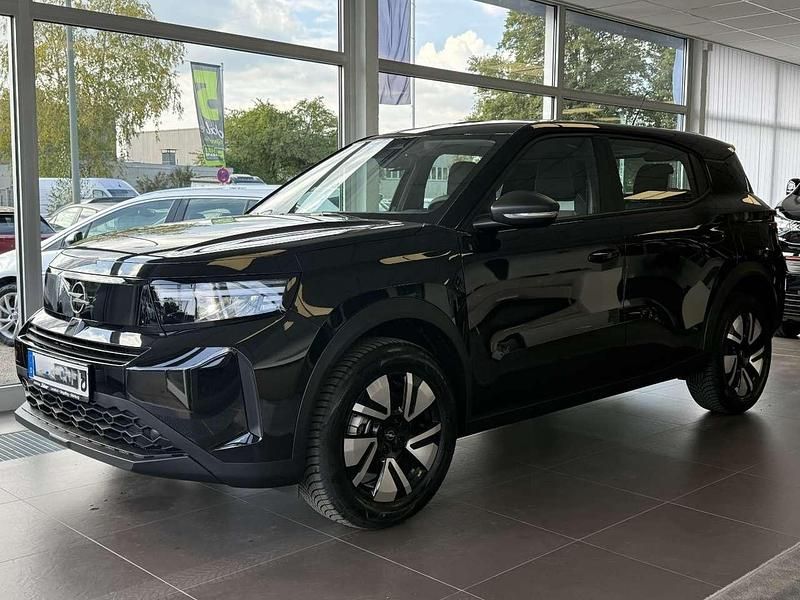 Gebraucht Opel Frontera Edition 101 PS (74 kW) 2025 Lackierung schwarz perla nera/ SUV