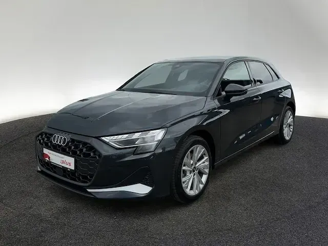 Second-hand Audi A3 Advanced 116 CP (85 kW) 2025 Gri Berlinǎ