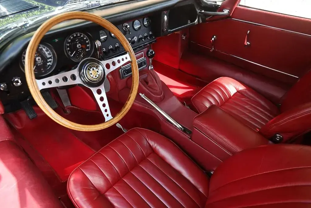 Käytetty Jaguar E-Type S 265 HP (194 kW) 1964 Sininen Coupe - kaksiovinen