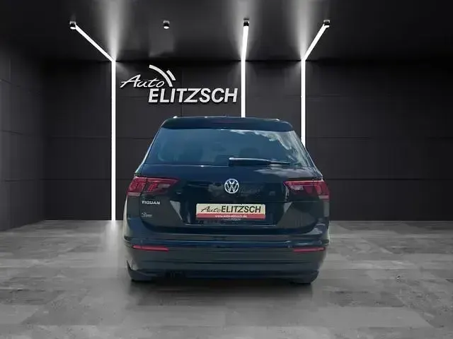 Gebraucht VW Tiguan IQ Drive 150 PS (110 kW) 2019 Deep black perleffekt SUV