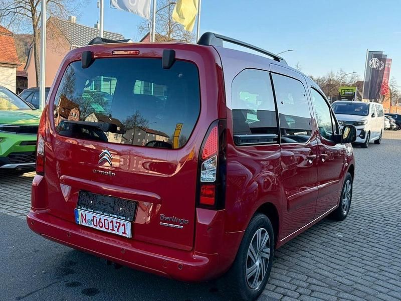 Gebraucht Citroën Berlingo Shine 99 PS (72 kW) 2017 Rot Van / Kleinbus