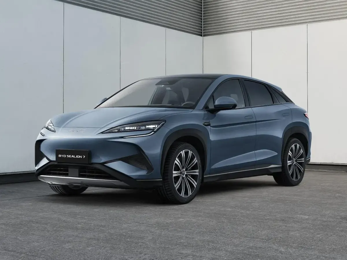 Neu BYD Sealion 7 389 kW (530 PS) 2026 Atlantis grey SUV