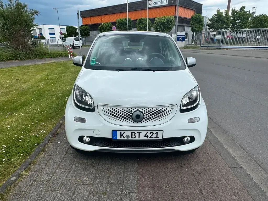 Usata Smart ForFour 71 CV (52 kW) 2015 Bianco Utilitaria