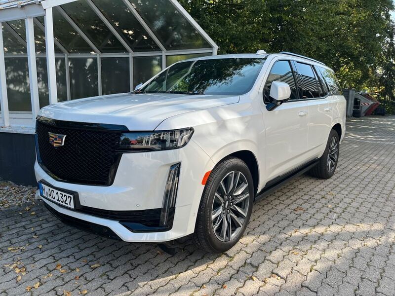 Weiß Gebraucht 2023 Cadillac Escalade SUV | 98.900 € - Bild 1/4