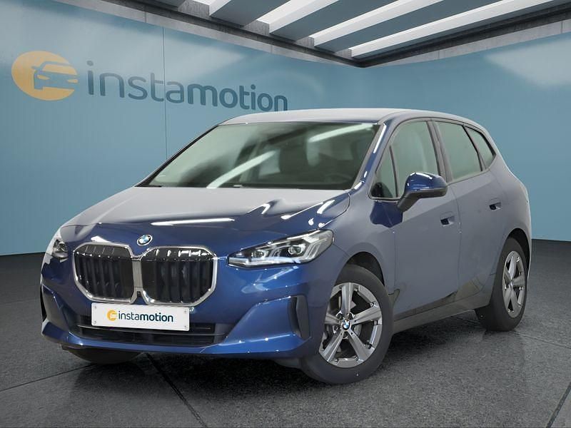 Blau Gebraucht 2024 BMW 216 Active Tourer Van / Kleinbus | 28.049 € (Fairer Preis) - Bild 1/4
