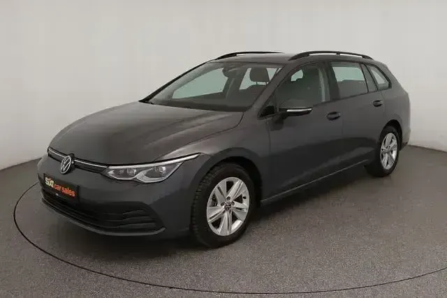 Gebraucht VW Golf VIII Life 131 PS (96 kW) 2024 Grau Kombi