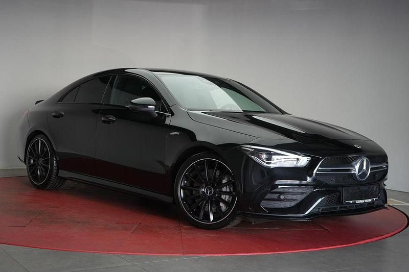 Schwarz Gebraucht 2022 Mercedes CLA35 AMG AMG Limousine | 41.490 € (Guter Preis) - Bild 1/4