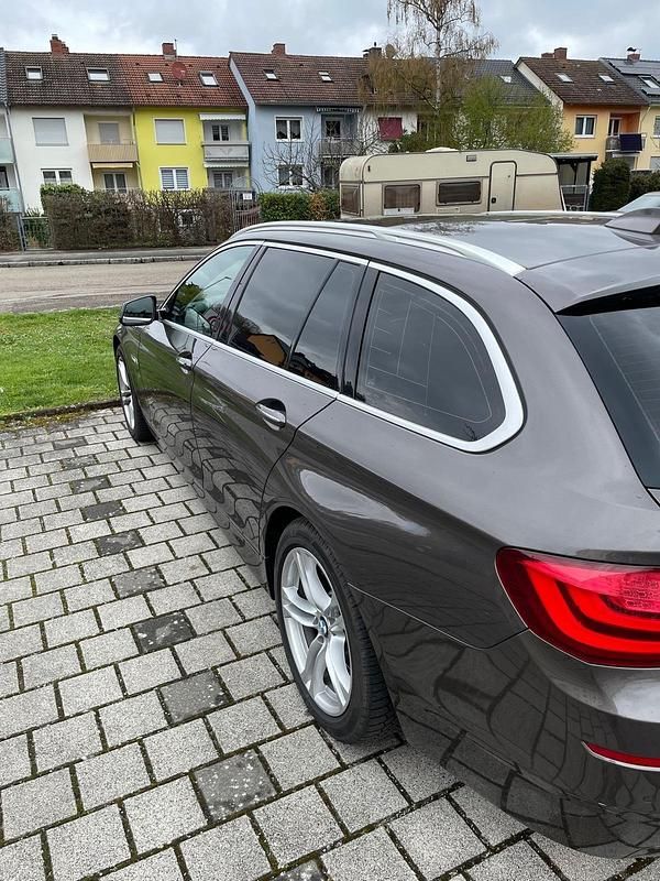 Gebraucht BMW 535 313 PS (230 kW) 2012 Braun Kombi