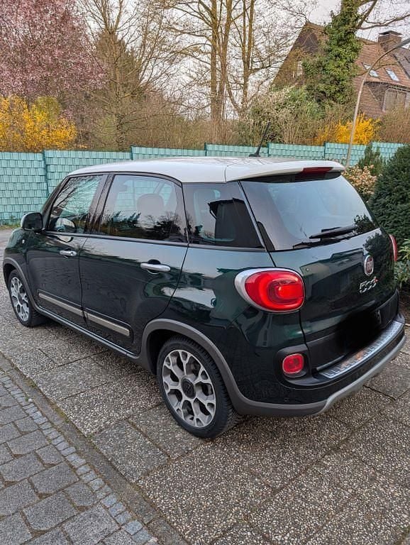 Gebraucht Fiat 500L Trekking 95 PS (69 kW) 2016 Grün Van / Kleinbus