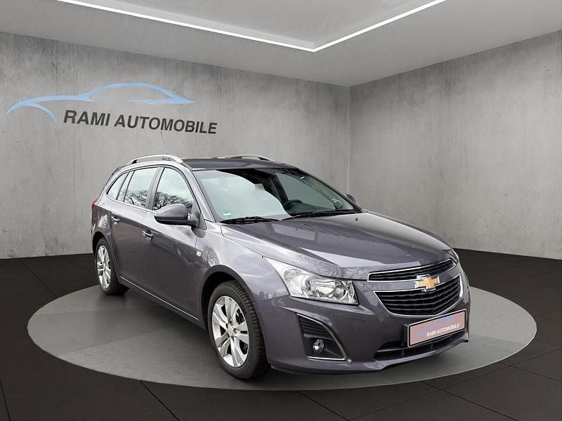 Gebraucht Chevrolet Cruze 140 PS (102 kW) 2015 Grau Kombi