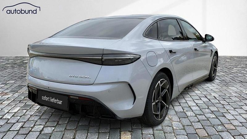 Neu BYD Seal Design 230 kW (313 PS) 2025 Grau Limousine